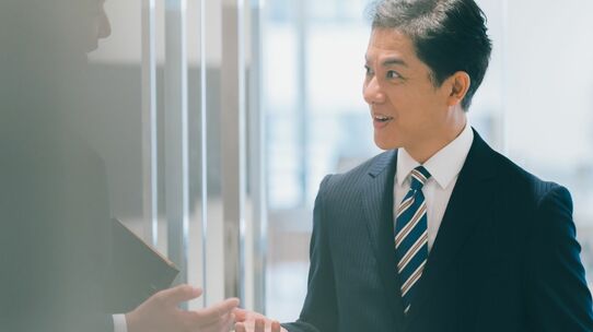 税務調査官「あの方は誰ですか？」→社員「社長です」のやりとり…“分掌変更に伴う役員退職金”の取り扱いで不利になるワケ【税理士が解説】