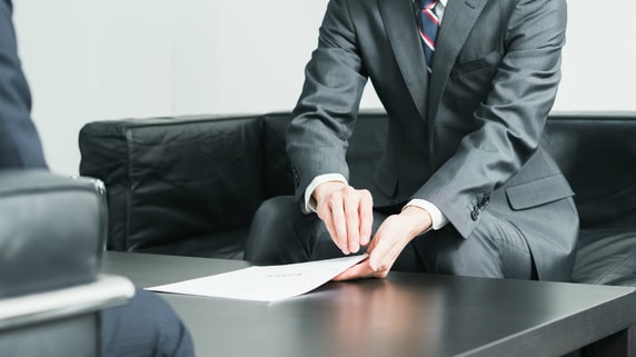 経営者のリテラシーも必要…有能な法人保険営業を見抜く方法