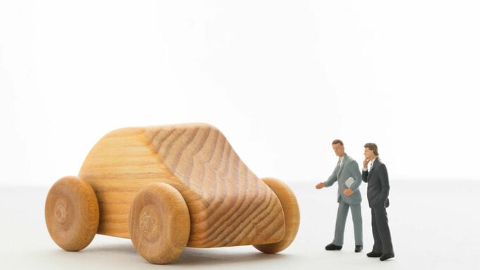 治療費と休業損害の打ち切りを図る保険会社の実態