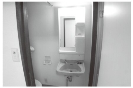 洗面の上部棚だけ交換