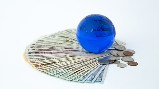 急ピッチで進む金融引き締め、インフレや雇用への影響はいかに【専門家が解説】