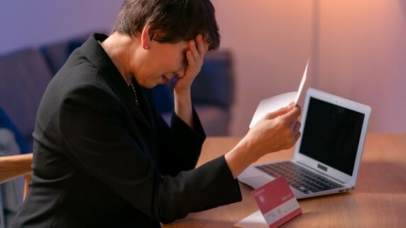 納税後に粉飾決算が発覚…遺産評価額の修正には「客観的な証拠」が必要!?過大評価の見直し求める納税者に課された「立証責任」【税理士が解説】