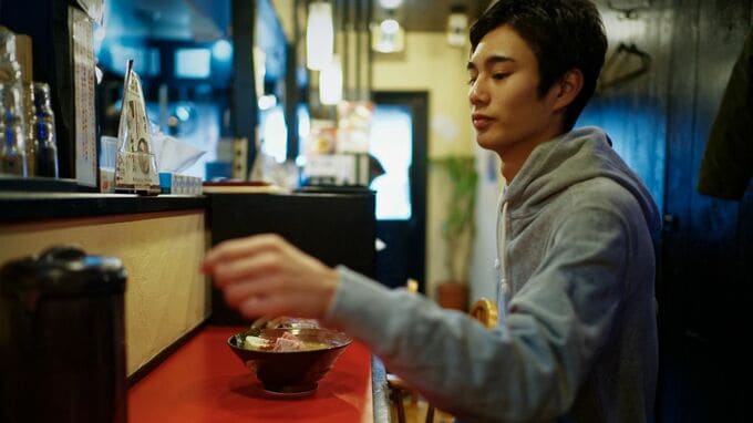 外食異変！「中華」「麺」が爆伸の裏で「和風ファスト」は苦戦。消費の二極化、値上げの行方は？