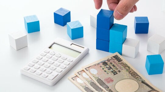 事業承継で「自社株」を引き継ぐ…売買・生前贈与・相続、3つの方法を税理士が解説