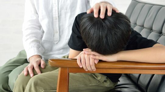 やる前から諦める子・努力できない子へ、「頑張れ」の代わりに言うべき“一言”【犯罪心理学者が解説】
