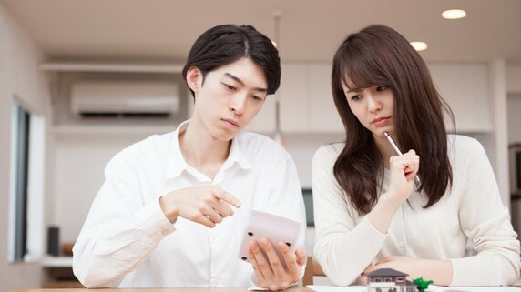 不動産投資ローンと住宅ローンはどちらから先に利用するべき？それぞれの違いや利用する際の注意点を解説