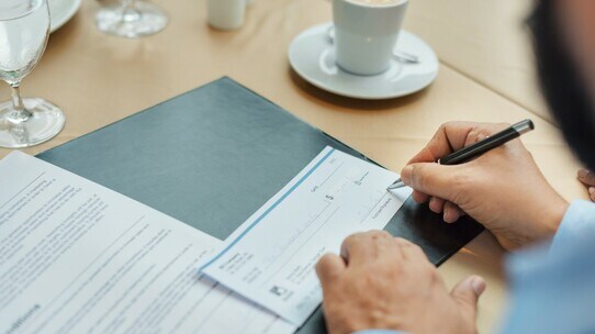 「支払が間に合わない!」不動産購入時のよくあるトラブル…ネットバンク、現金振込の落とし穴