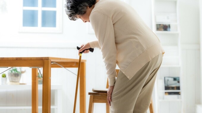 「うちの親はこう」の決めつけは危険！アメリカの長寿研究結果「人に優しく」することだけで得られる体内の変化とは＜世界の高齢者研究＞【専門医が紹介】