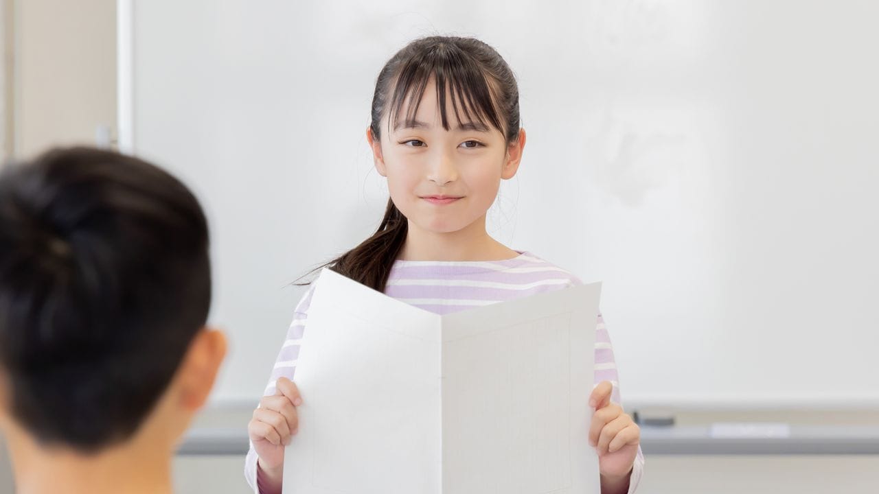 「父は家でダラダラしています」〈資産1億5,000万円・46歳のFIRE男性〉、ひとり娘の〈夏休み日記〉に綴られた「蔑みの数々」
