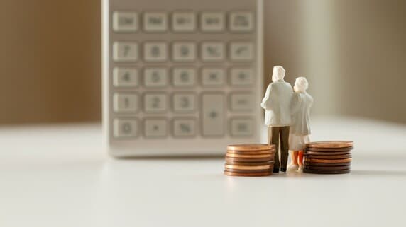 「老後不安」という大問題…解決の糸口となる「資産の寿命」を知る具体的な方法【FPが解説】 
