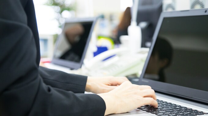 事業承継で重要となる、後継者との「従業員の情報」の共有