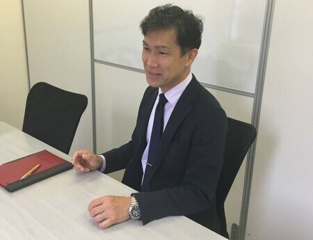 株式会社企業サービス吉本哲雄代表取締役