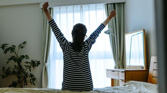 「勉強時間を増やそう」真っ先に睡眠時間を削る受験生…絶対やめたほうがいい。毎日「7時間半」寝て医学部合格した浪人生の“1日”がこちら