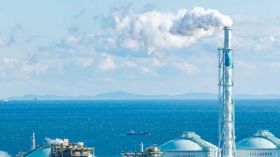 2050年に「CO2ゼロ」は実現できるのか？脱炭素を後押しする“環境税”と“優遇税制の中身【国際税務のプロが解説】