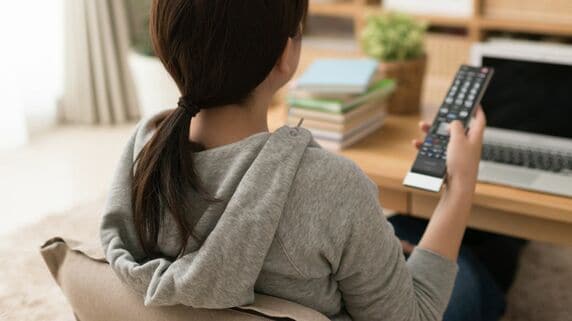 私にはこれがちょうどいいんです…月収14万円・家賃5万円・食費1万5,000円、週5日のパートで暮らす37歳おひとりさま女性「今の暮らしが好き」と笑顔も、よぎる老後への不安