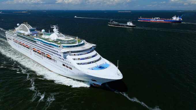 「あんなに幸せだったのに…」退職金1,800万円・120日世界一周クルーズ後、62歳女性が気づいた“お金では埋まらない穴”