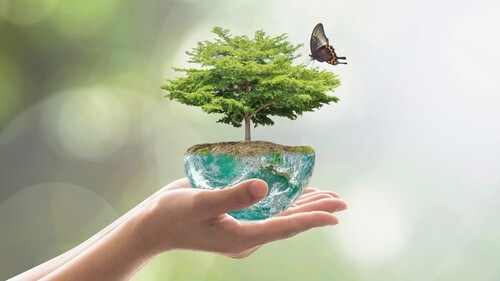 ニューリテールは、プラットフォームが完全に一体化されたエコシステムがあり、その中心に顧客がいるという。（※画像はイメージです／PIXTA）