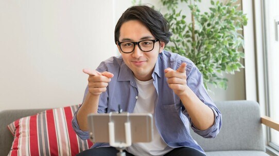 中国のYouTube「ビリビリ」が大暴落。全国人民代表大会開催が招く「異次元警戒ムード」にアジアの「テスラ」も大幅下落