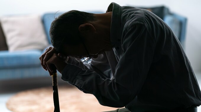 「俺は何のために働いてきたんだ…」〈年収880万円・小遣い月3万円〉62歳男性、退職金の試算額を見て崩れ落ちた夜
