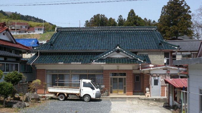 「あの家を守ってくれ」亡き夫に託された郷里の不動産だが…優しい70代妻が売却に踏み切った、小姑たちの〈まさかの言動〉
