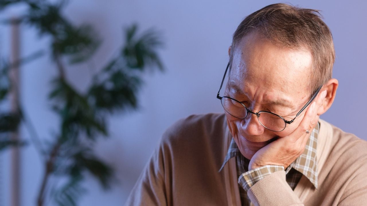 「お盆に引き続き、シルバーウィークも一人ぼっちだよ」年金月16万円・77歳男性、世間は賑わうなか、〈サ高住〉で孤独に過ごす連休に人知れず流した涙