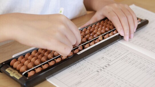 「公文そろばん論争」中学受験に本当に役立つのはどっち?