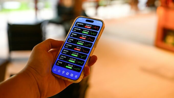 2年前にNISAを始めたばかり、元手資金30万円の28歳素人投資家にこっそり教える…元証券外務員がひっそり持っている「大化け銘柄」の名前