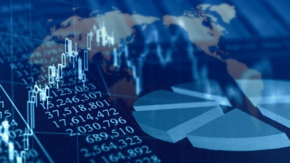 日本の経常収支「大幅な黒字」でも…かつてのように「ドル安円高になるとは限らない」納得の事情【経済評論家が解説】