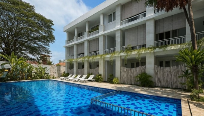 官公庁街レノンの中心に建つ、移住者御用達のアパートメント