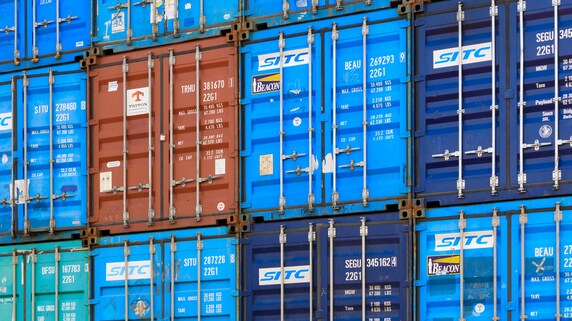 貿易統計25年6月…トランプ関税下でも米国向け輸出数量は横ばい圏で踏みとどまり、4～6月期の外需寄与度はプラスに