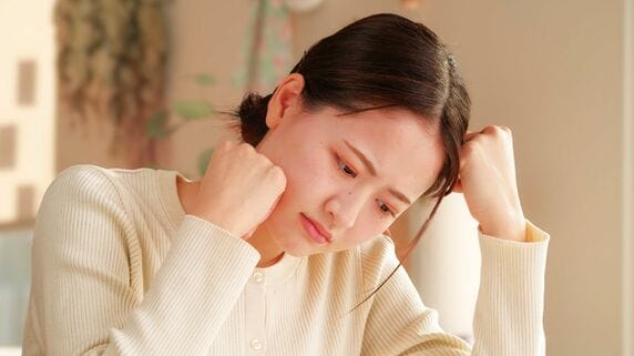 「退職給付金」の落とし穴…「退職で300万円もらえます」SNS広告に心が揺れた月収30万円・32歳女性、その裏に隠された〈まさかの事実〉【社労士が警告】
