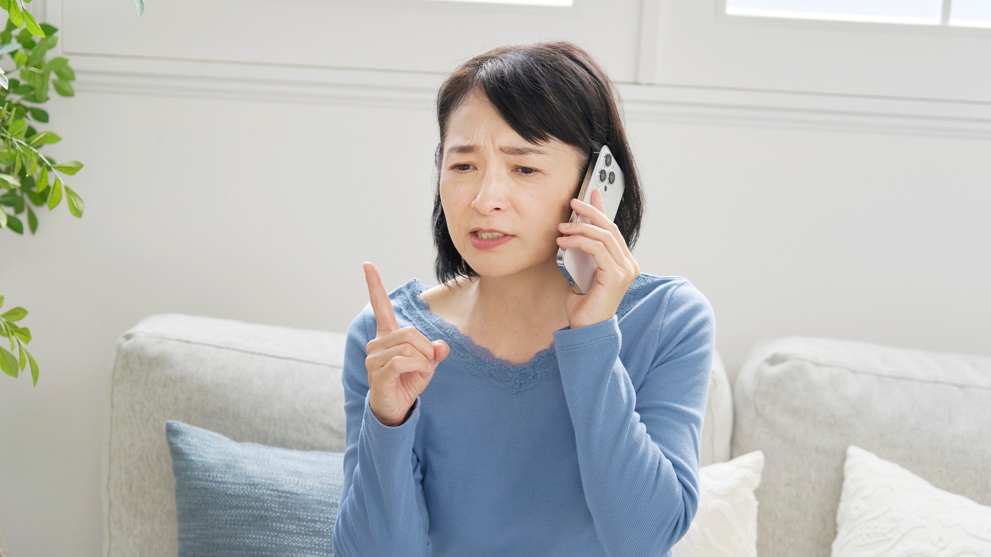 「ばぁば、また来年ね～！」笑顔で孫を見送ったはずの65歳母から帰宅後にかかってきた〈恐怖のお盆電話〉