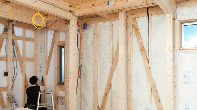 耐震性・耐久性の高い家を造るための「工法」と「材質」