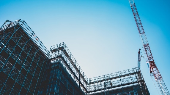 止まらぬ国内建築の老朽化…15年後には約75％が築50年超に。付随する人材不足問題に、AIで改革は起こせるか【専門家が解説】