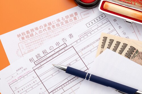 相続税は「見えざる借金」だ…。 （画像はイメージです／PIXTA）