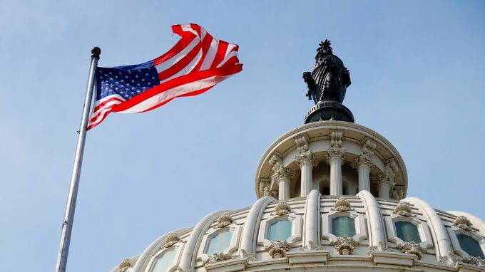 トランプ大統領の新政策「ゴールドカード」、米国永住権を500万ドル（7.5億円）で販売、外国人富裕層にとってメリットはあるのか【国際税務の専門家が解説】