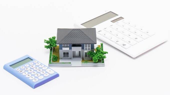 「世帯年収1,000万円・共働き夫婦」がマイホームをローン購入…わずか5年で「低金利への借り換え」ができなくなるワケ【CFPが警告】