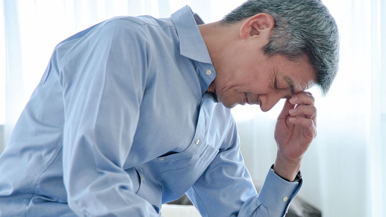 〈退職金4,400万円〉〈年金月20万円〉定年部長、高級ラウンジで出会ったセレブにメロメロ…「老後資産5,000万円」消失も、最後まで「私は騙されていません」