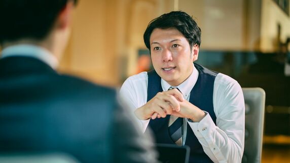 お前、嘘ついてたのか…同じ年収の同僚がマイホーム購入。〈貯金120万円〉36歳会社員の「大いなる勘違い」