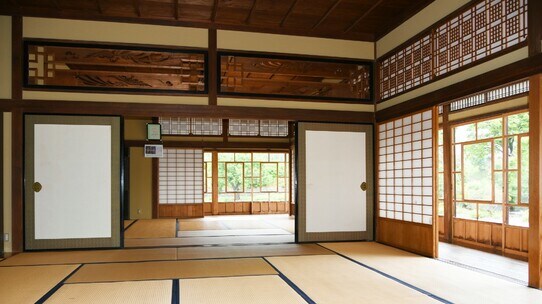 無形文化遺産「伝統建築工匠の技」後継者不足の背景にあるもの