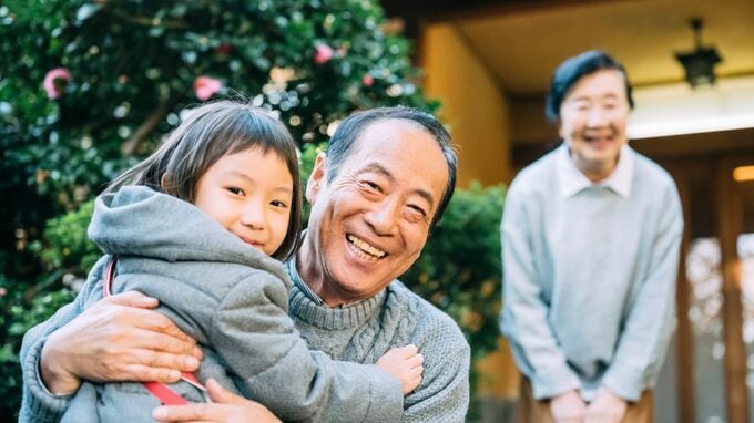 長女の「それ孫差別じゃない？」から始まった老後破綻のカウントダウン…年金月25万円・優しい65歳夫婦が、わずか5年で600万円を失ったワケ