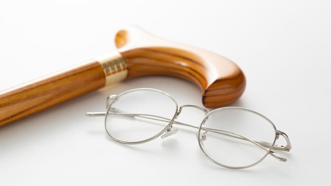 視界が「黄色っぽく」は要注意⁉「白内障」の主な自覚症状とは