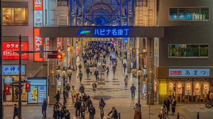 退職後の最大支出は「食費」だが、削るのは惨めすぎる。札幌、福岡、神戸…生活水準を落とさず、支出だけを減らす“老後の地方移住先”