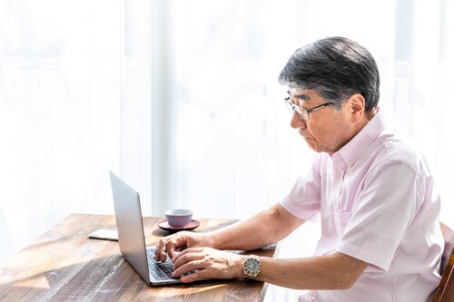 「織り込み済み」であることがわからない投資初心者…。 （画像はイメージです／PIXTA）