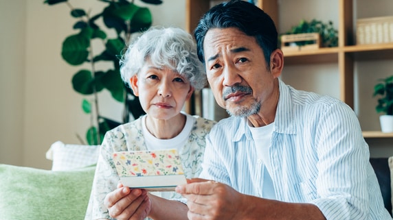 相続放棄すれば、子供たちに渡せると思っていました…102歳祖母の資産〈約2億円〉を前に70代夫婦が知った「思わぬ落とし穴」【相続実務士が解説】