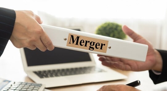 税務当局に目を付けられる可能性も…自社株評価を下げる際の注意点【税理士が解説】