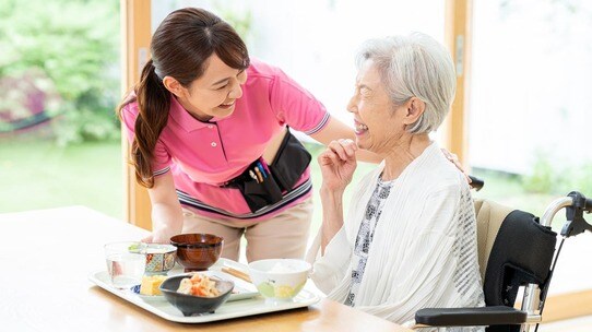 在宅介護で平均月4.8万円だが…「80歳以降」にかかる金額のリアル【CFPが解説】