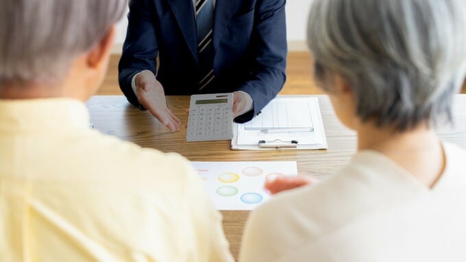 「お金があって、知識がない」ほど有望顧客!?…金融機関に「タゲられる人」に見る危険性【FPが解説】