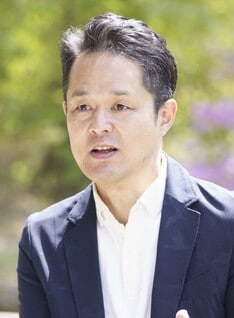 前田 健二郎