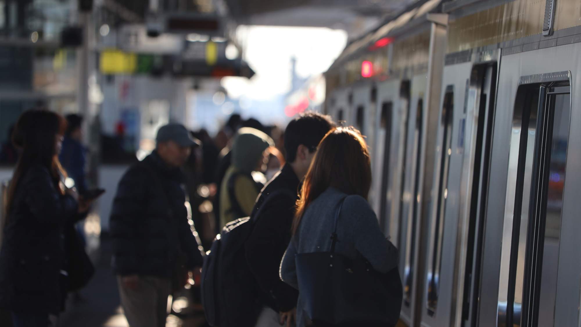 労働時間、平均38時間…日本人は「働いてもジリ貧」という空しい現実